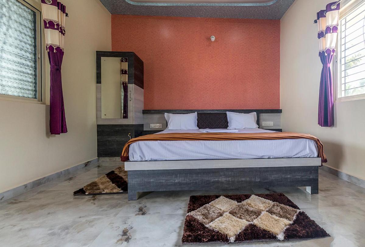 Krishna Homestay Hampi Buitenkant foto