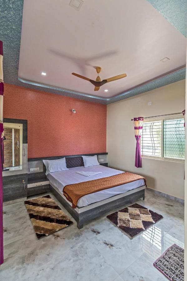 Krishna Homestay Hampi Buitenkant foto