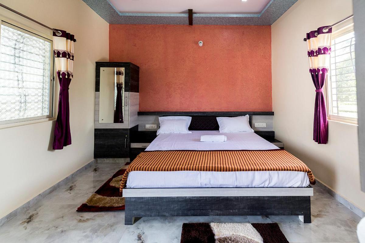 Krishna Homestay Hampi Buitenkant foto